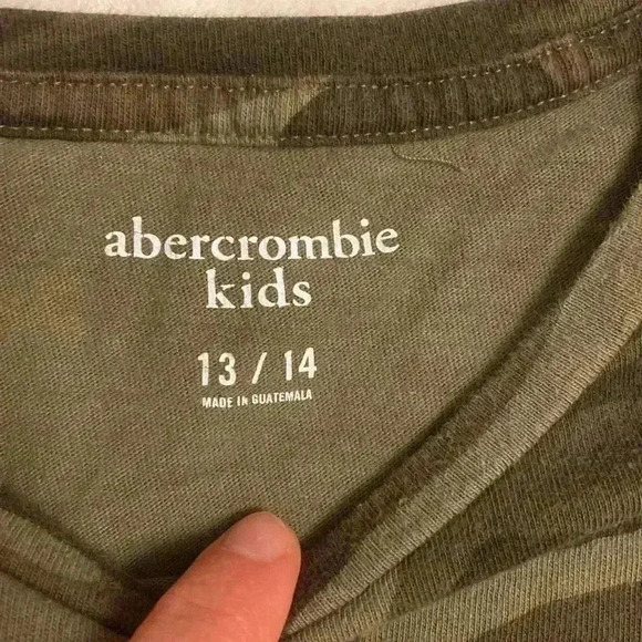 Abercrombie&Fitch Kids  (measurements are on the pictures) - Picture 2 of 10